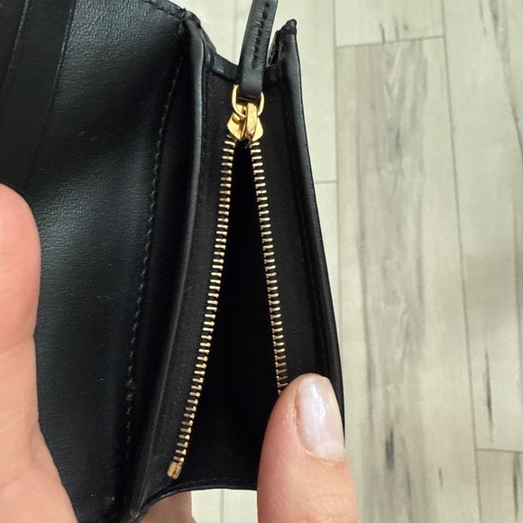 Fendi Calf Leather F Logo Small Bifold Wallet - Picture 8 of 16